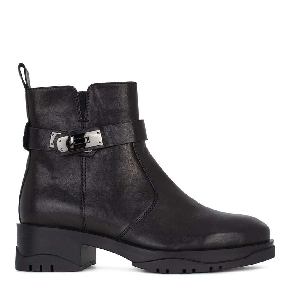 GJ 5521215 BLK